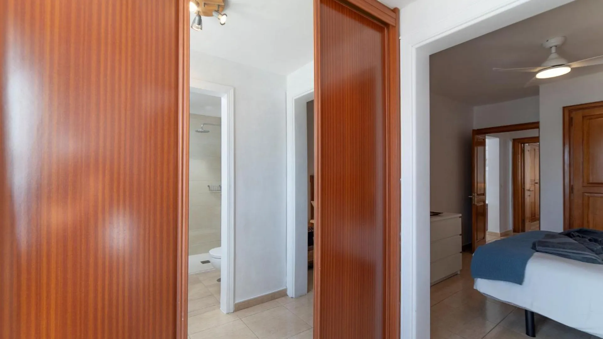 Villa Solace Blanca Playa Blanca Stylish Comfort Prime Location Heated Pool Your Perfect Lanzarote Retreat 雅伊萨