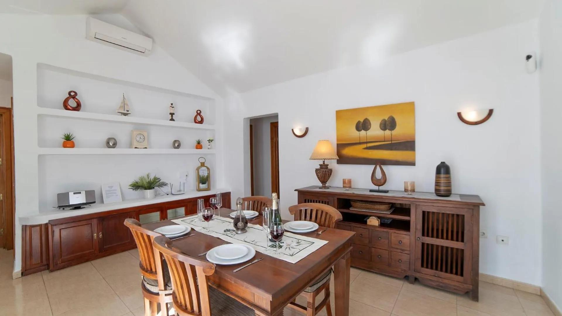 Villa Solace Blanca Playa Blanca Stylish Comfort Prime Location Heated Pool Your Perfect Lanzarote Retreat Yaiza  0*, Yaiza (Lanzarote) Hiszpania