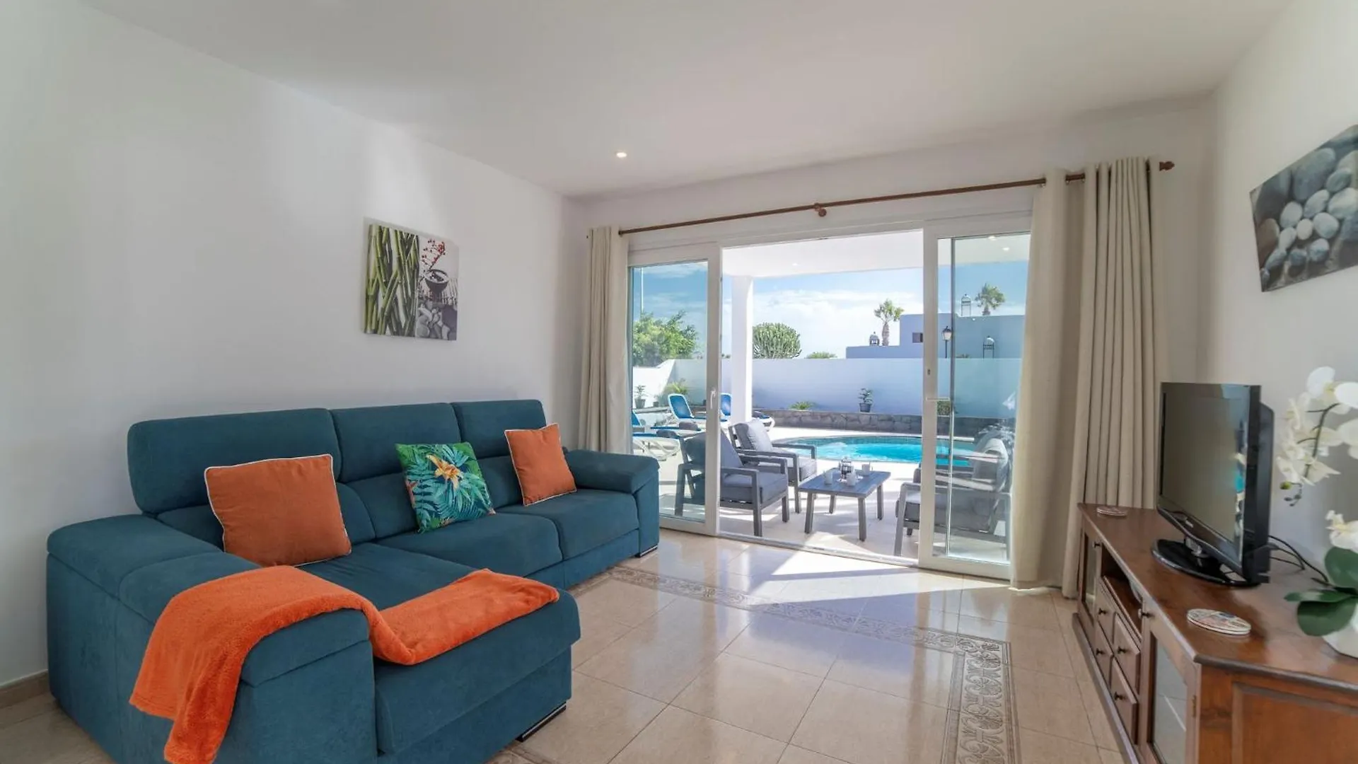 Villa Solace Blanca Playa Blanca Stylish Comfort Prime Location Heated Pool Your Perfect Lanzarote Retreat Yaiza